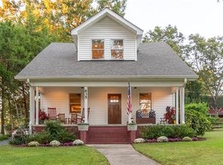 635 W Wilson Ave, Mooresville, NC 28115