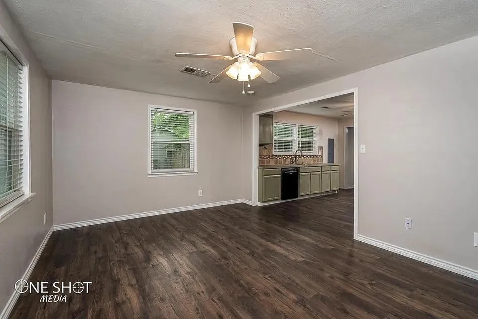 3 bed, 1566 sqft, $2,000 — Photo 4