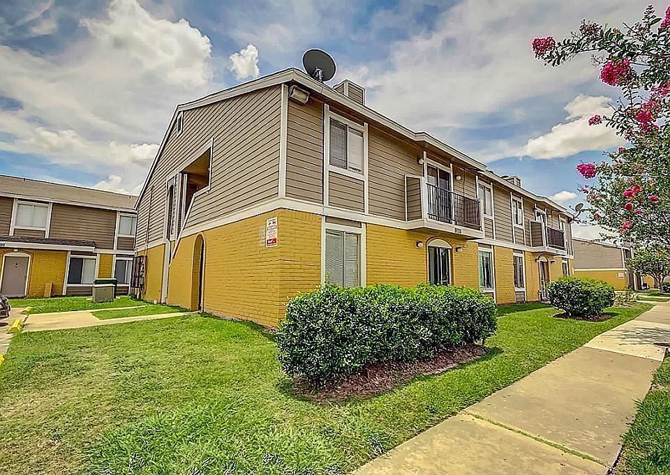 1st image of 12619 Ashford Meadow Dr #2