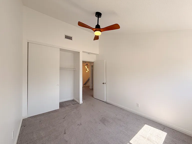 18242 Burbank Blvd #8 — Photo 38