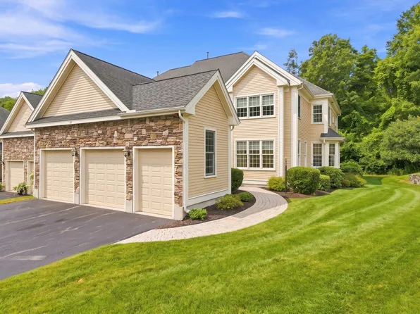 30 Tournament Way Unit 30, Sutton, MA 01590