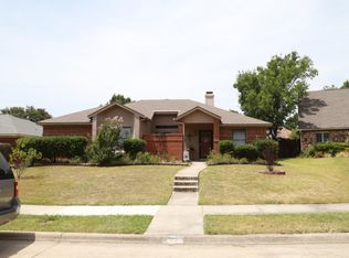 2909 Sierra Dr, Carrollton, TX 75007