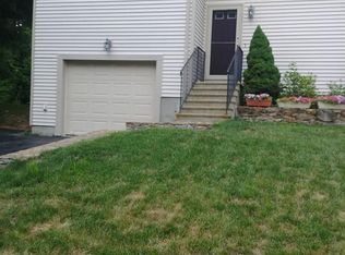 4 Parker Rd #1, Shrewsbury, MA 01545