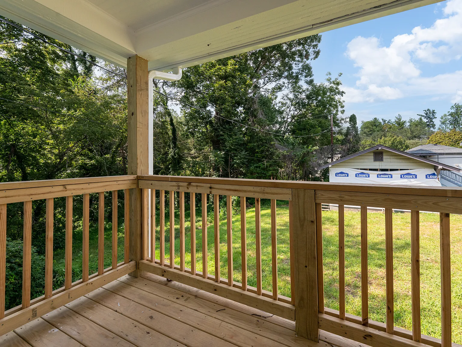 3 bed, 1140 sqft, $2,195 — Photo 3