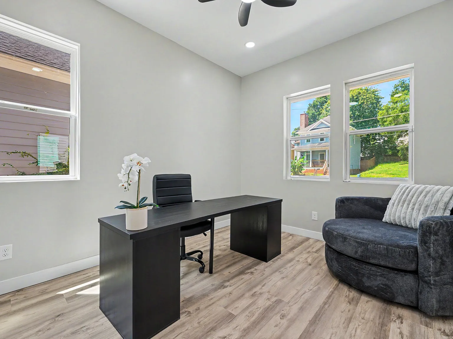 4 bed, 2662 sqft, $3,500 — Photo 3