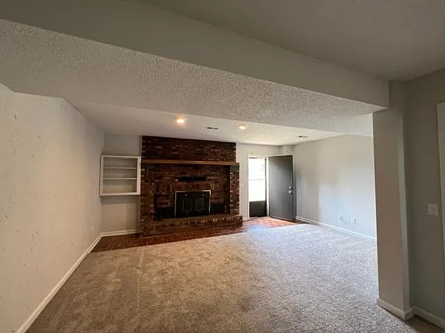 3859 S Hillcrest Ave — Photo 17