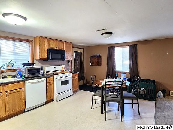 3rd image of 517 1st St S