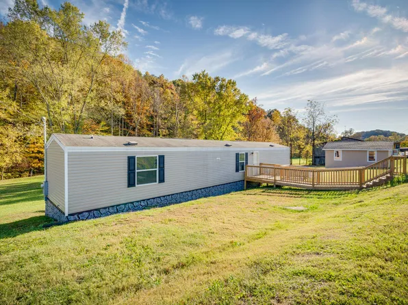 140 Country Ln, Surgoinsville, TN 37873