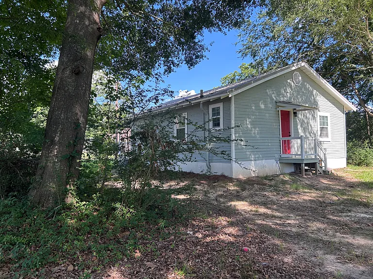 112 Moore Ave — Photo 35