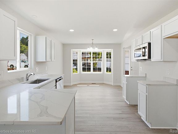 4th image of 817 Nelsons Ridge Dr