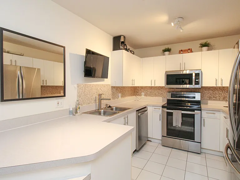 519 Roma Ct #3208 — Photo 17