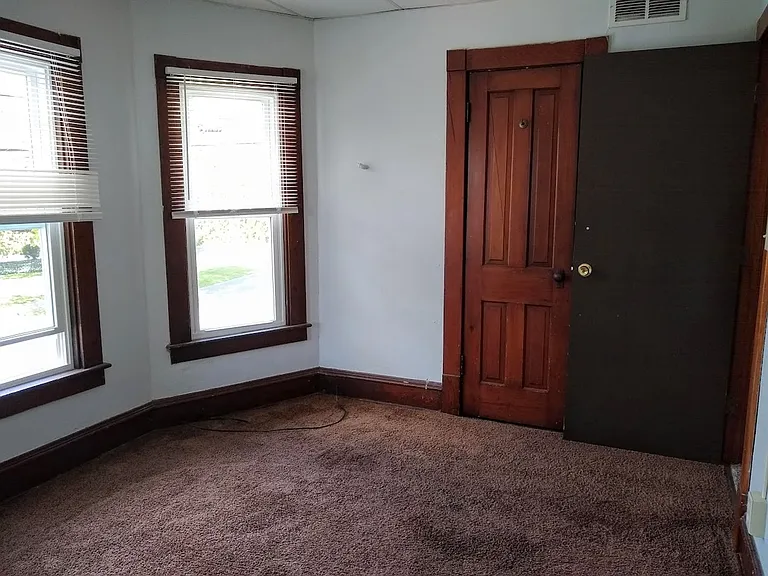 639 Park Ave — Photo 10