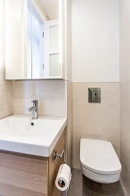 Rented by Compass | media 27