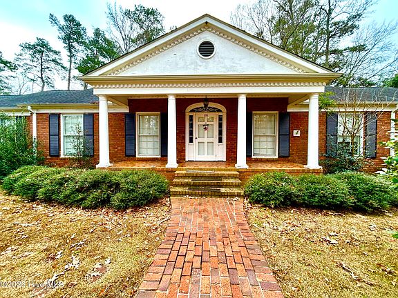 3rd image of 1203 Dogwood Lane