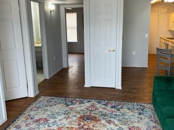 716 S County Line Rd #4