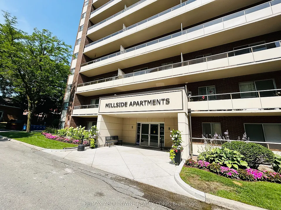 101 Millside Dr #607