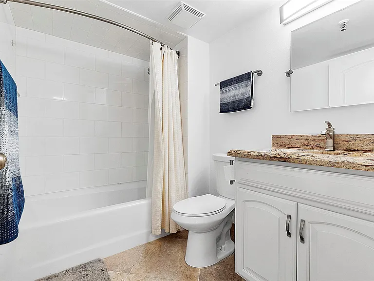 4550 NW 18th Ave #505 — Photo 15