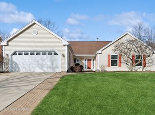 2033 Wexford Cir, Wheaton, IL