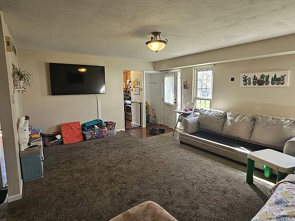 4th image of 2685 Waterford Ct #2685