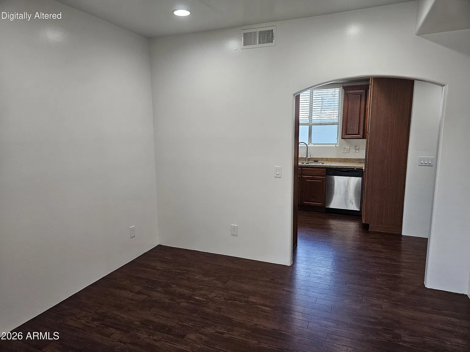 3 bed, 2.5 bath, 2455 sqft, $2,150 — Photo 4