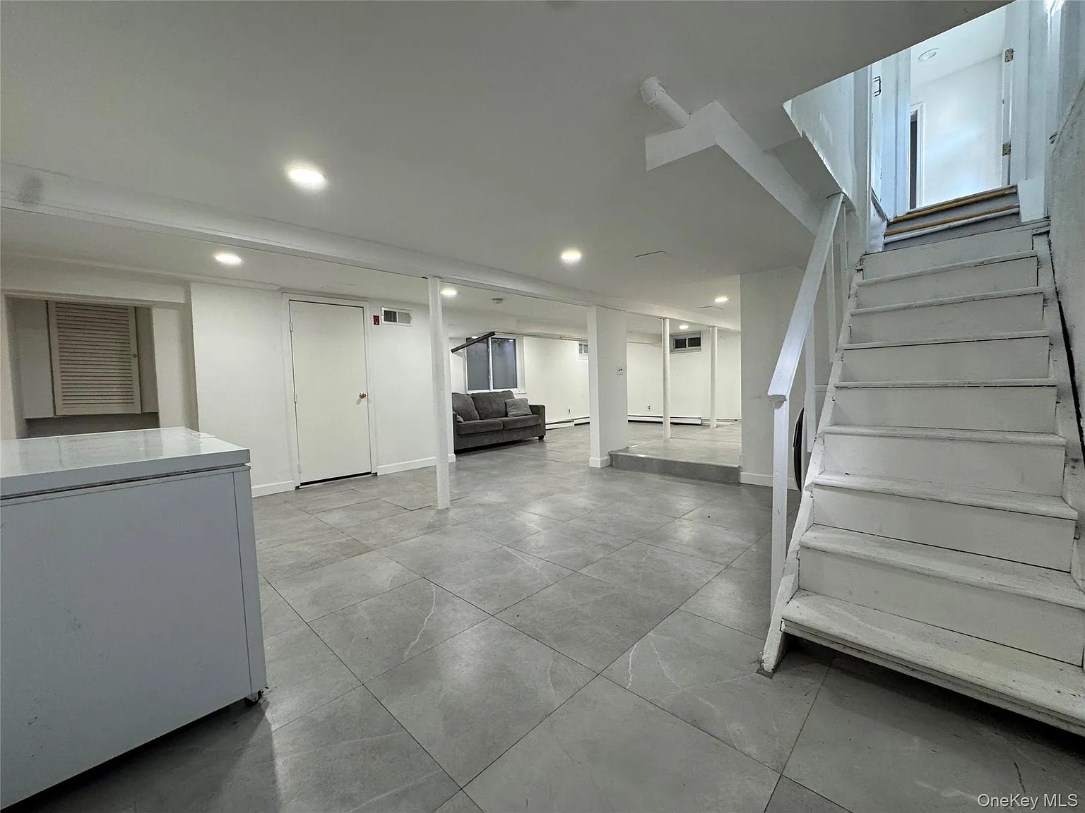 2 bed, 2.0 bath, 1000 sqft, $3,800 — Photo 2
