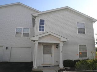 2546 Dickens Dr, Aurora, IL 60503