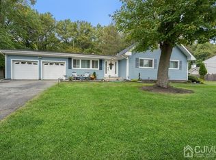107 Stephenville Pkwy, Edison, NJ 08820