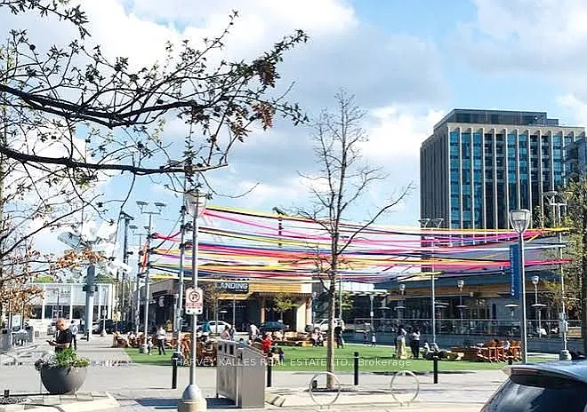 160 The Donway W #411 — Photo 11