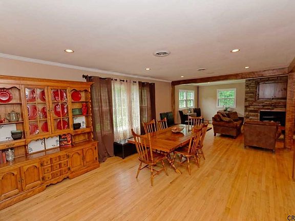 4th image of 14 Hillcrest Dr