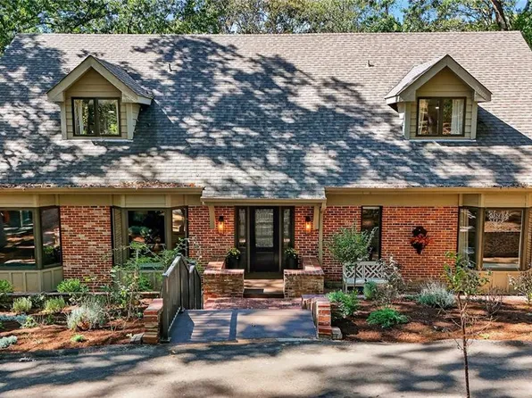 2239 Samuel Stuart Ct, Chesterfield, MO 63005