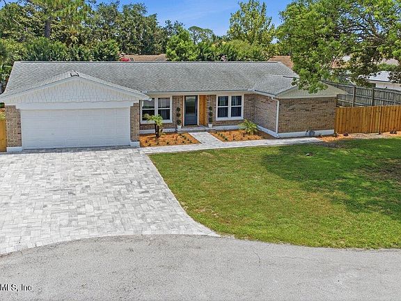 2nd image of 28 COBIA Street