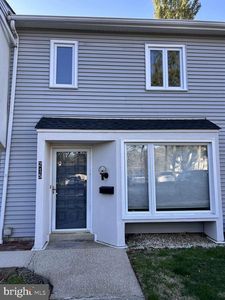 215 E Chelsea Cir, Newtown Square, PA, 19073