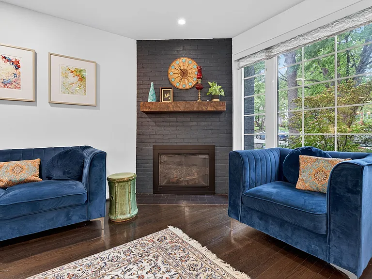 Living Room with Gas Fireplace