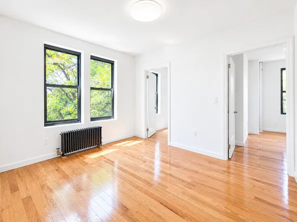 19 Christopher Street image 1 of 7