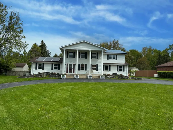 30 Ely Rd #2, Depew, NY 14043