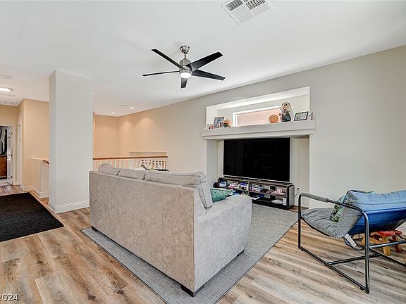 5th image of 4747 Killington St