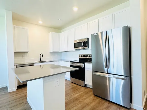 478 Condor Way, Johnstown, CO 80534