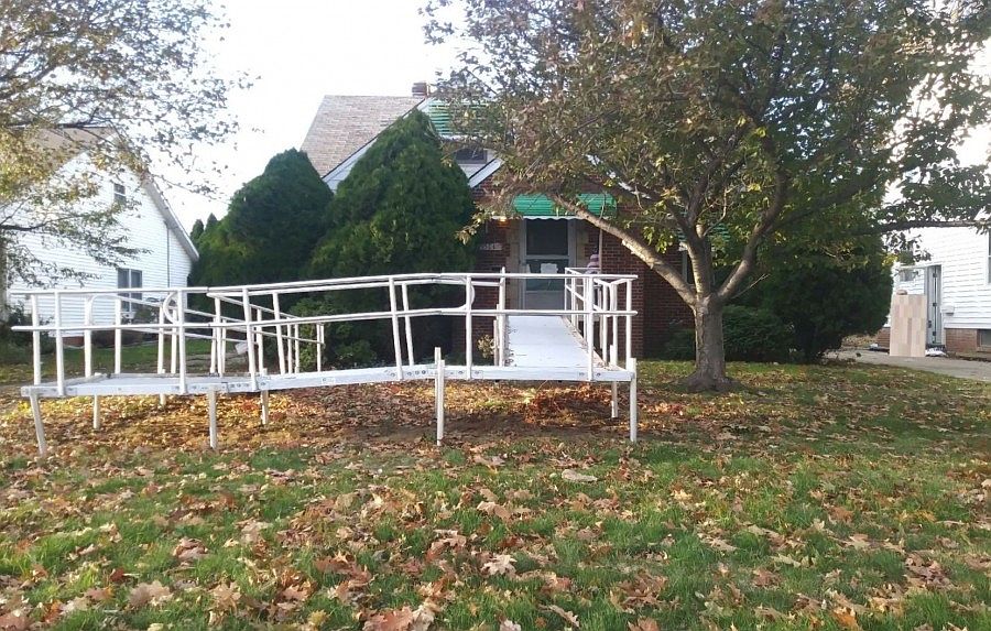 1st image of 21501 Lake Shore Blvd
