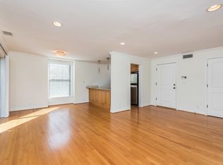 3728 Locust St APT 12, Kansas City, MO 64109