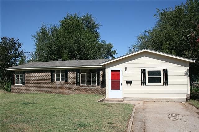 1st image of 1653 Lariet Ln