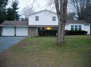199 Thornell Rd, Pittsford, NY 14534