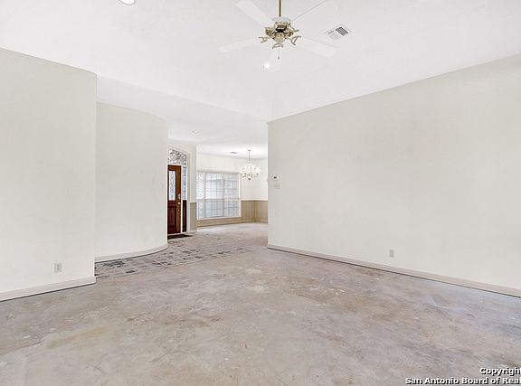 5th image of 2634 Inwood View Dr