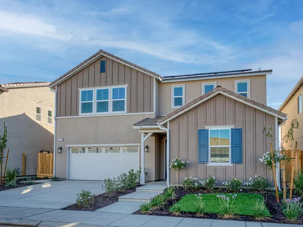 1053 S Talus Way, Madera, CA 93636