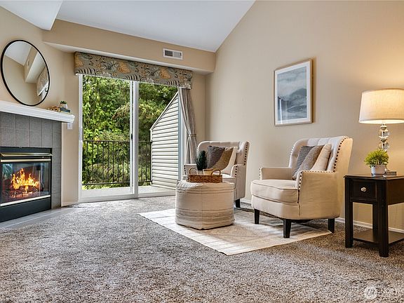 2nd image of 4714 Fairwood Boulevard NE #1704