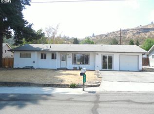 2312 W 13th St, The Dalles, OR