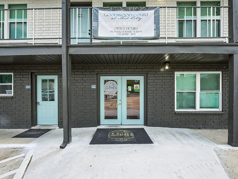 Goodwood Court at Mid-City — Photo 11