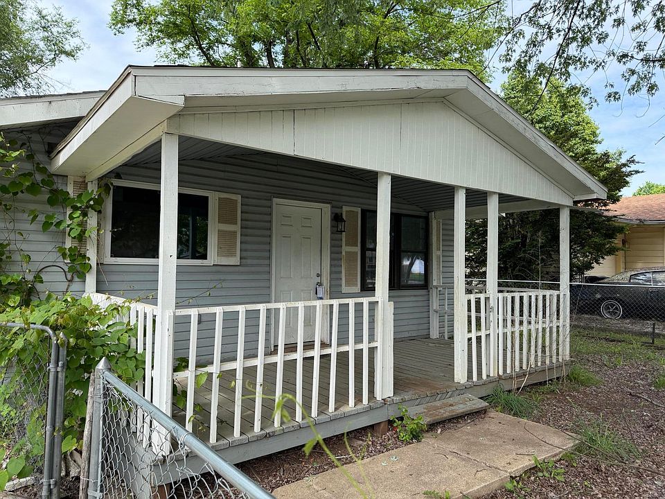 2nd image of 2405 E Atlantic Street