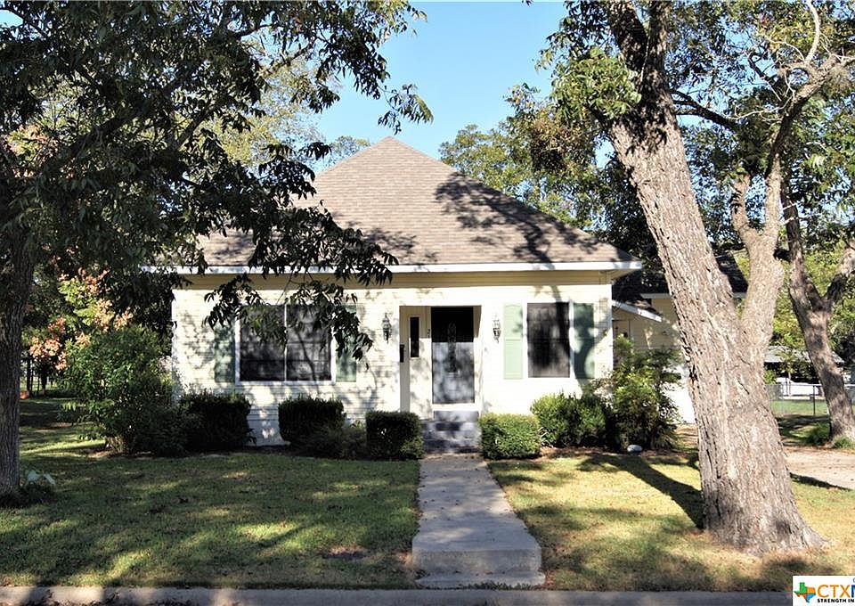 1st image of 212 Crisswell St