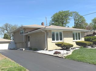 6944 W 106th Pl, Worth, IL 60482