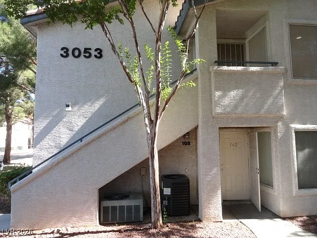 Building Photo - 3053 Casey Dr #102